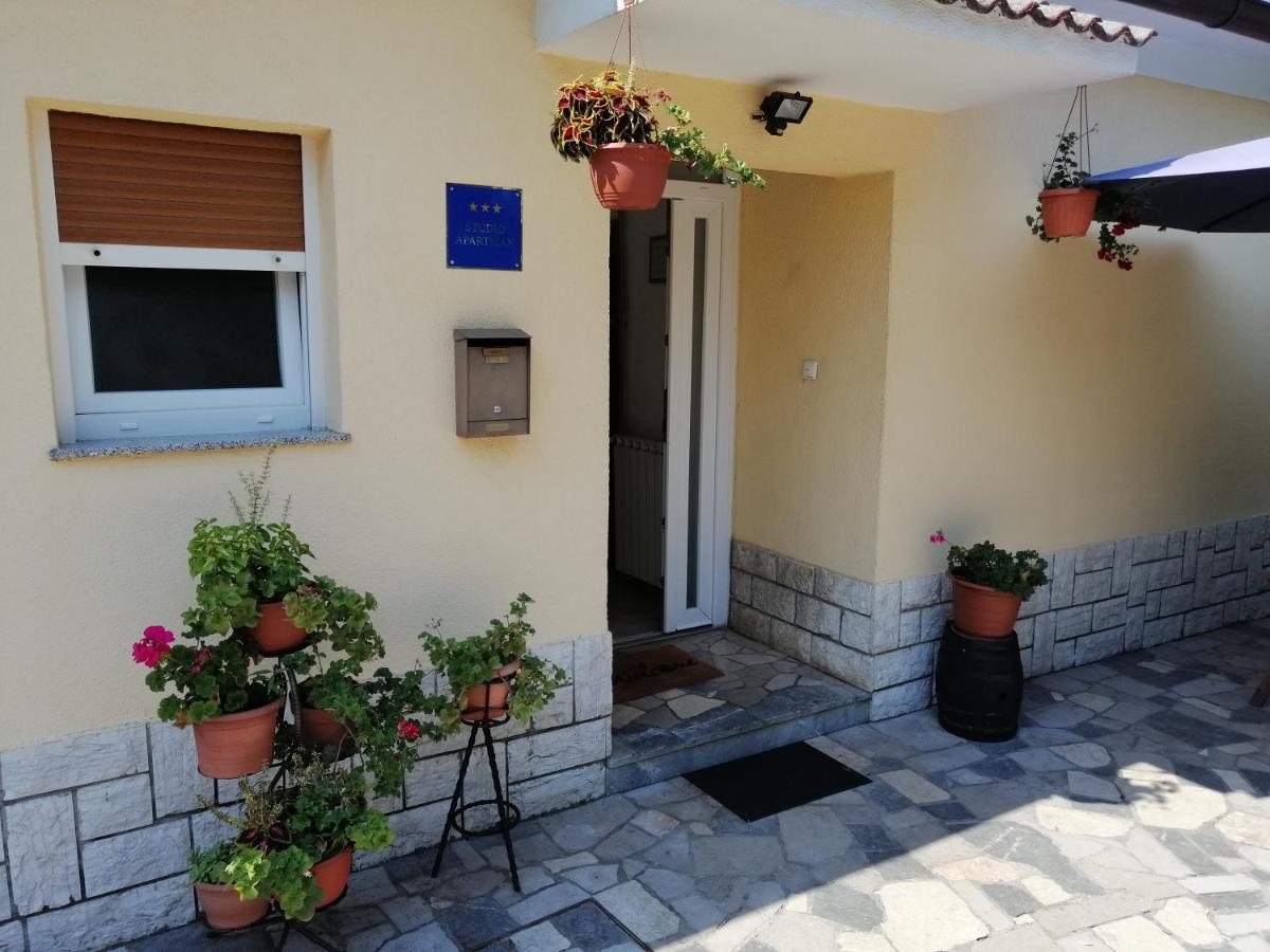 Studio Apartment Vigo - Rijeka Luaran gambar